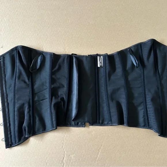 Adore Me Black Boned Corset Women’s Small Satin Black Laced Up Strapless Bustier - Picture 5 of 10
